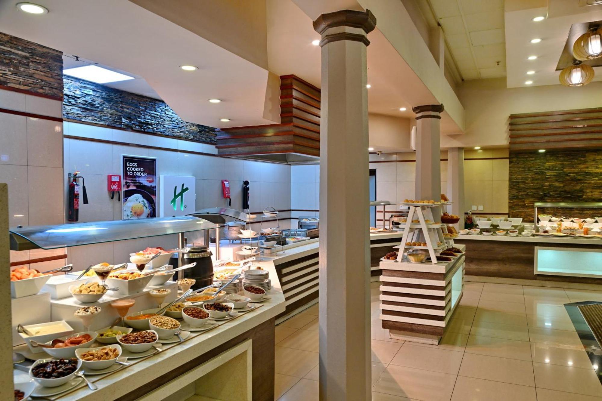 Holiday Inn - Harare By Ihg Exterior photo